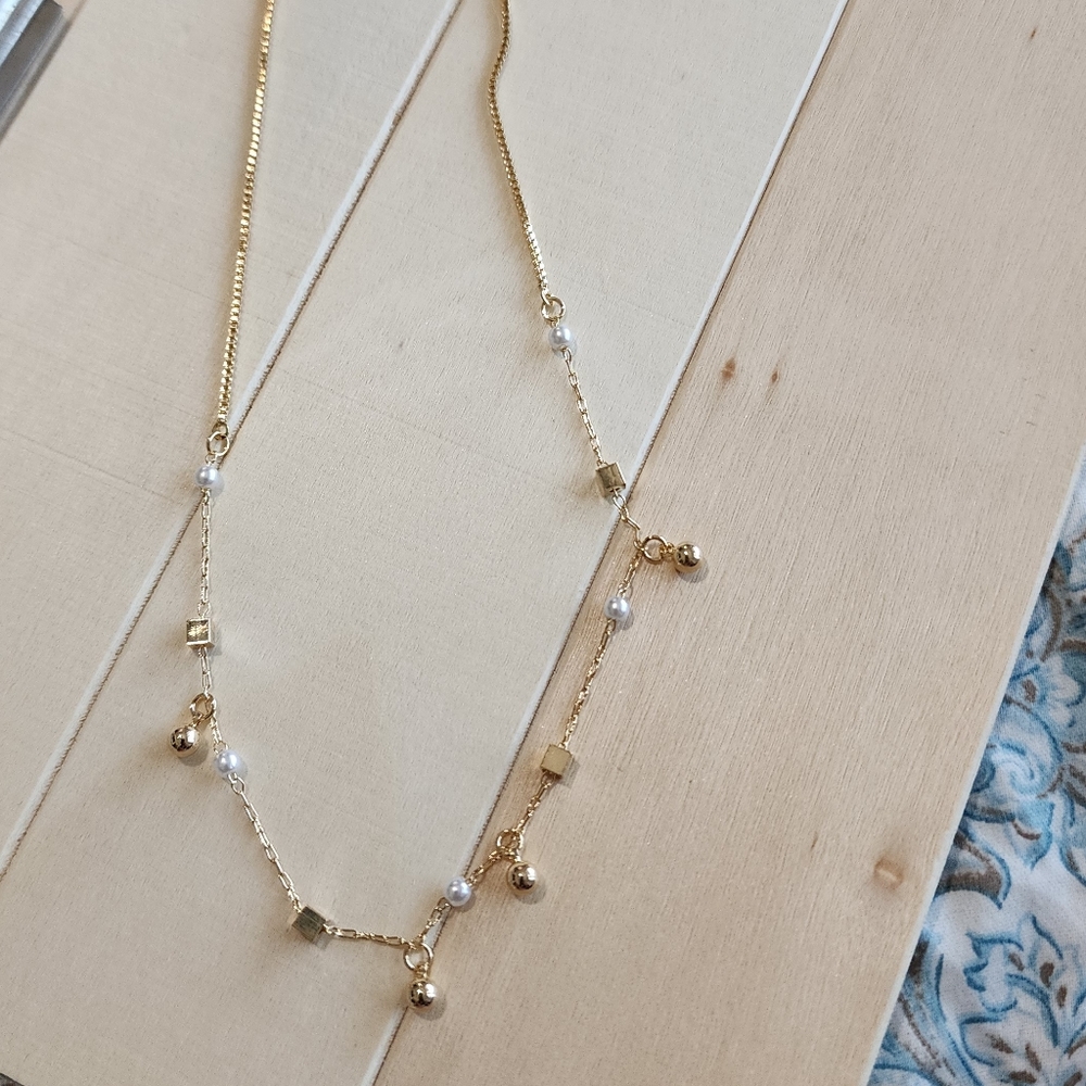 Womens necklace